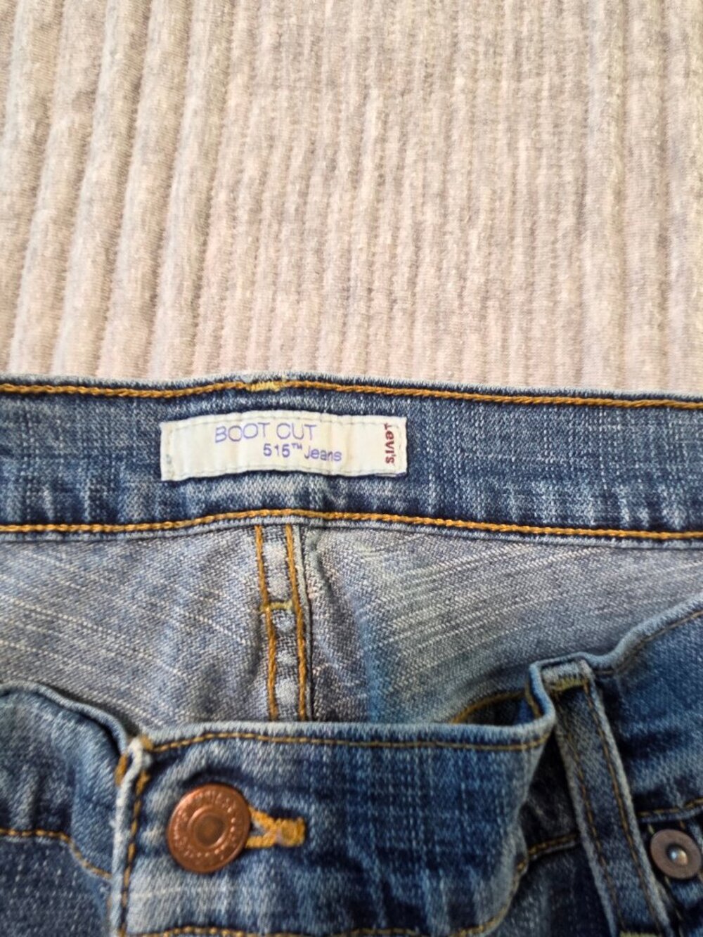 Levi's 515 Boot Cut Women's Jeans Size 16 Medium Stretch Blue Denim - Picture 2 of 7